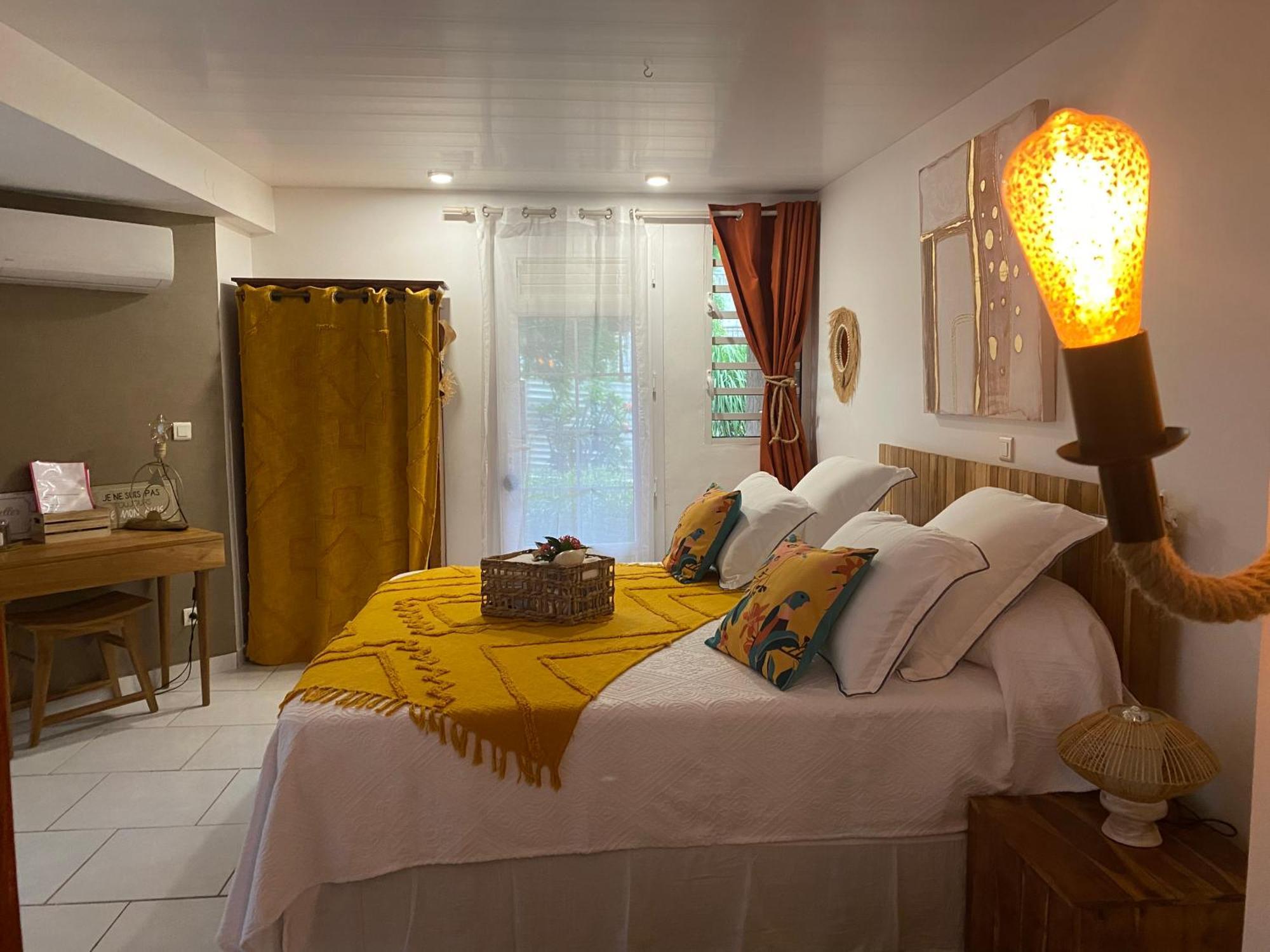 Au Pipiri Leve Apartment Schoelcher Ngoại thất bức ảnh